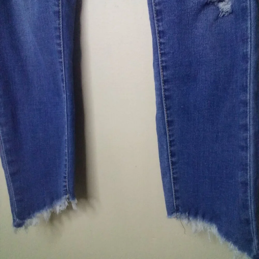Articles Of Society Jeans 29 Women Cropped Raw Hem Distressed Blue